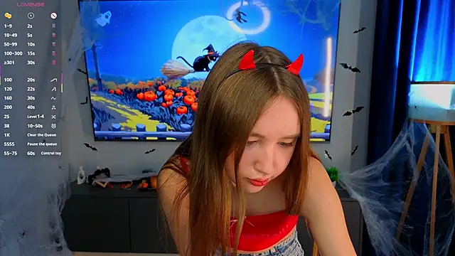 Snapshot of ElfredaTupy chatting on 11-11-25, 07:47 ElfredaTupy online show from 11-11-25, 07:47