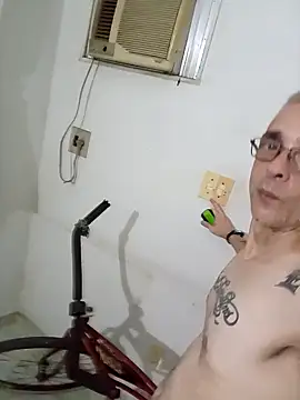 dinho carioca online show from 03-17-26, 11:41