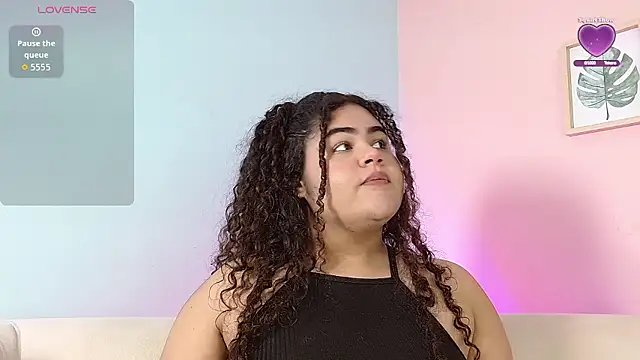 lourdes moon22 online show from 01-12-26, 12:32