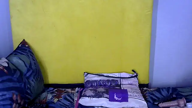 Snapshot of DARKQUEEN_xXx chatting on 10-08-25, 05:21 DARKQUEEN xXx online show from 10-08-25, 05:21