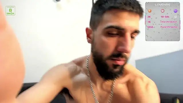 Snapshot of Zeyn_Edwards chatting on 03-08-26, 12:09 Zeyn Edwards online show from 03-08-26, 12:09