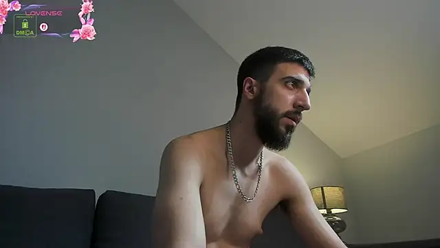 Snapshot of Zeyn_Edwards chatting on 03-14-26, 12:10 Zeyn Edwards online show from 03-14-26, 12:10