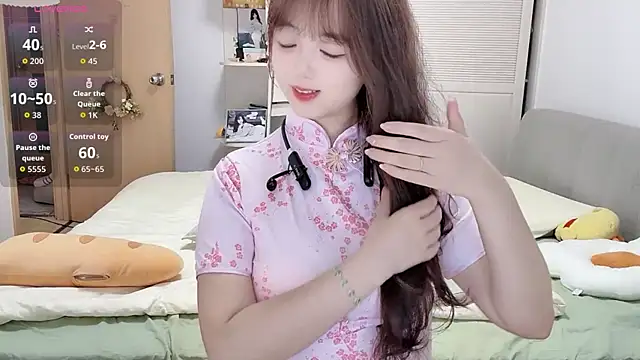 Snapshot of DDDDDoremi chatting on 10-15-25, 03:06 DDDDDoremi online show from 10-15-25, 03:06