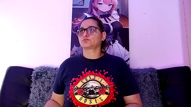 LAHILA COOPERR online show from 11-21-25, 12:26