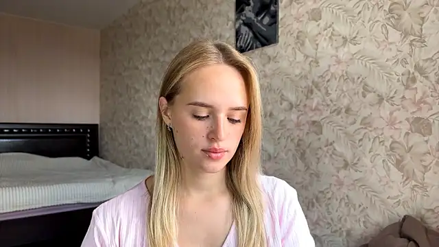 ElisabetLorney online show from 09-12-25, 08:03