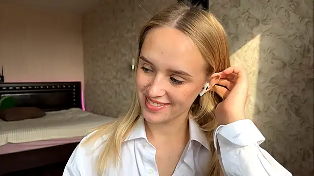 ElisabetLorney online show from 10-11-25, 08:02