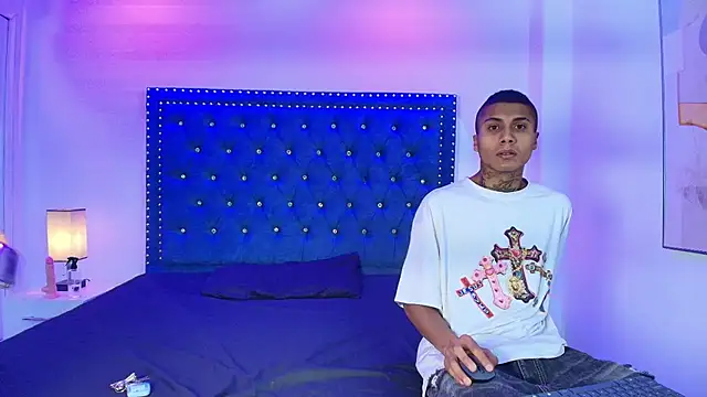 Damian and roxanne online show from 03-06-26, 12:45