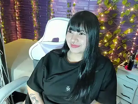 Zulema R1 online show from 11-14-25, 03:16