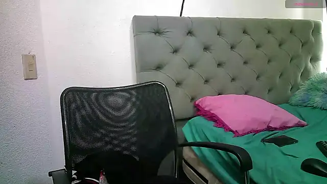 g0lden boss online show from 10-30-25, 05:02