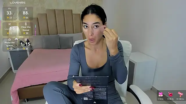 Scarlett 12 online show from 03-03-26, 10:54