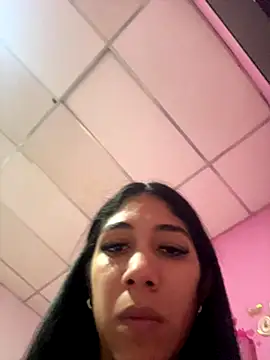 Snapshot of Isabella-2709 chatting on 10-26-25, 04:35 Isabella-2709 online show from 10-26-25, 04:35