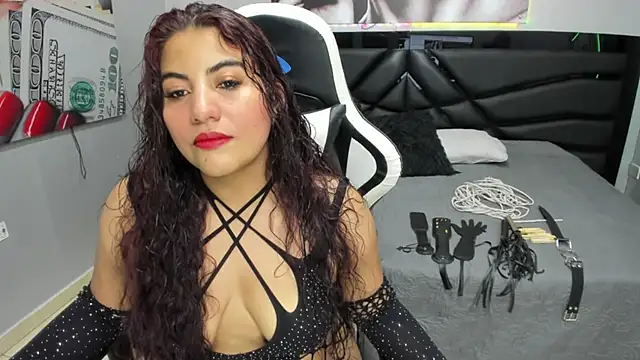 Sara Bdsm  online show from 10-16-25, 01:45