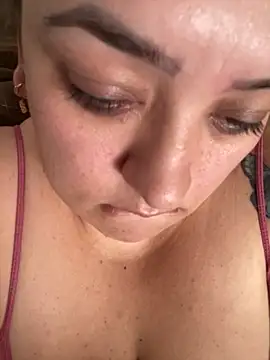 bruna438 online show from 11-30-25, 11:14