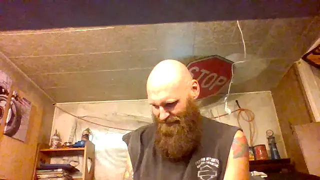 Snapshot of Cowboy815 chatting on 05-31-26, 09:38 Cowboy815 online show from 05-31-26, 09:38