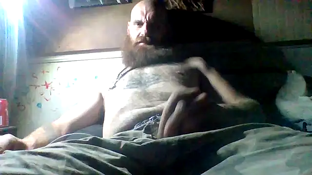 Snapshot of Cowboy815 chatting on 06-07-26, 01:21 Cowboy815 online show from 06-07-26, 01:21