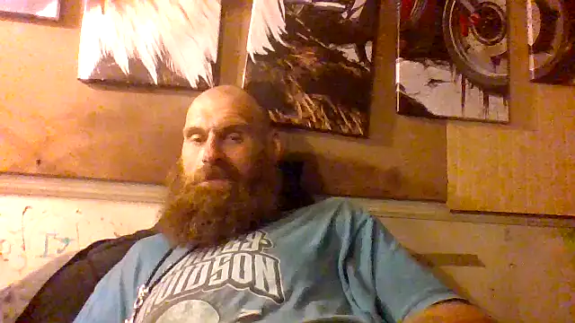Snapshot of Cowboy815 chatting on 06-09-26, 02:45 Cowboy815 online show from 06-09-26, 02:45