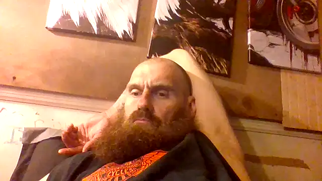 Snapshot of Cowboy815 chatting on 06-10-26, 08:02 Cowboy815 online show from 06-10-26, 08:02