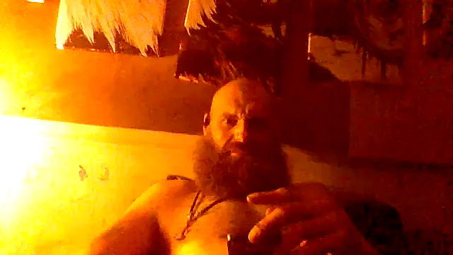 Snapshot of Cowboy815 chatting on 07-10-26, 05:34 Cowboy815 online show from 07-10-26, 05:34