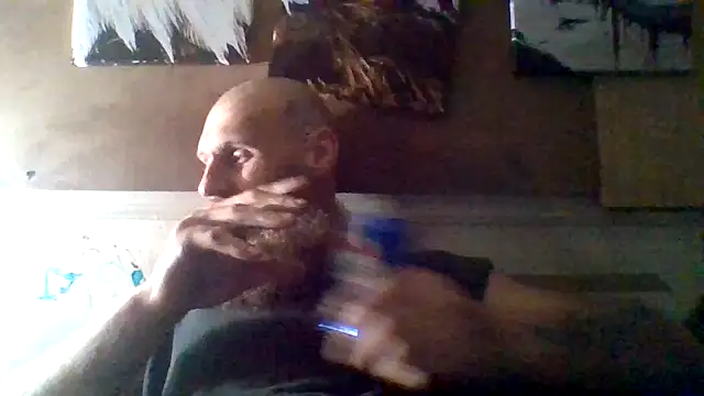 Snapshot of Cowboy815 chatting on 08-04-26, 02:59 Cowboy815 online show from 08-04-26, 02:59