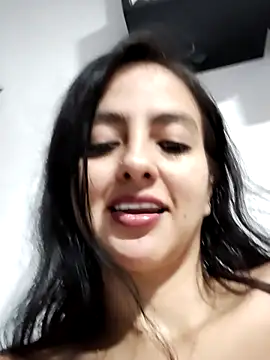 Snapshot of salo-rousee chatting on 09-27-25, 11:43 salo-rousee online show from 09-27-25, 11:43