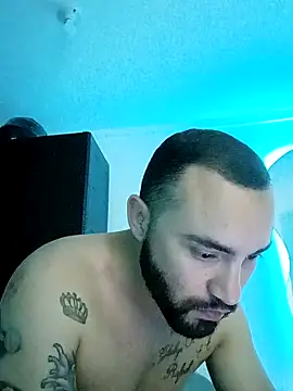 Snapshot of este_juan chatting on 04-08-26, 12:43 este juan online show from 04-08-26, 12:43