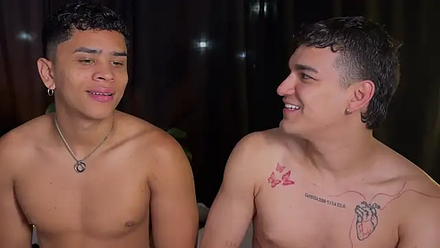 Snapshot of EROS_AND_ALAN chatting on 02-28-26, 04:13 EROS AND ALAN online show from 02-28-26, 04:13