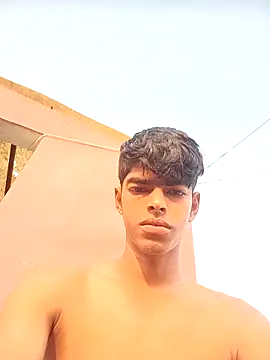 Snapshot of monster_33 chatting on 10-23-25, 02:22 monster 33 online show from 10-23-25, 02:22