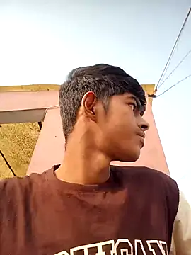 Snapshot of monster_33 chatting on 11-05-25, 04:12 monster 33 online show from 11-05-25, 04:12