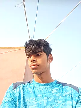 Snapshot of monster_33 chatting on 11-14-25, 03:16 monster 33 online show from 11-14-25, 03:16