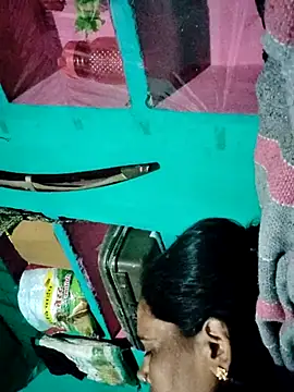 Pooja750 online show from 12-17-25, 02:23