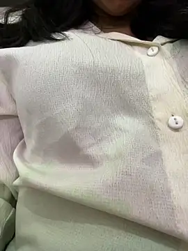 Snapshot of seemujaan chatting on 10-28-25, 02:15 seemujaan online show from 10-28-25, 02:15