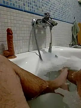 gigilola84 online show from 07-10-26, 06:21