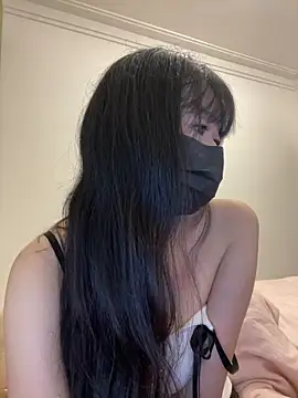 Minnie-2025 online show from 09-26-25, 03:49