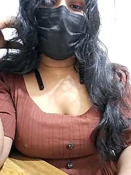 Snapshot of BeautyGirl_sara chatting on 09-10-25, 11:43 BeautyGirl sara online show from 09-10-25, 11:43