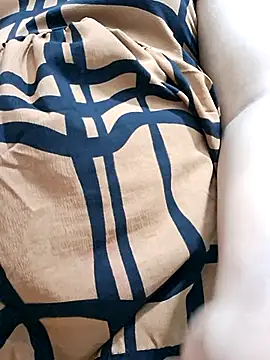 Snapshot of BeautyGirl_sara chatting on 11-06-25, 04:52 BeautyGirl sara online show from 11-06-25, 04:52