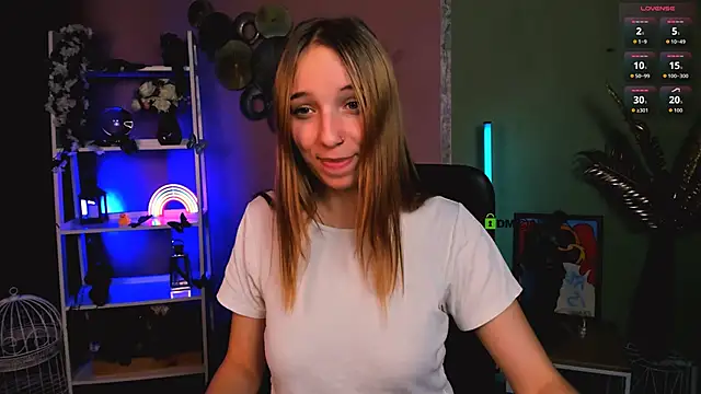 Snapshot of keylas_moan chatting on 12-02-25, 03:29 keylas moan online show from 12-02-25, 03:29