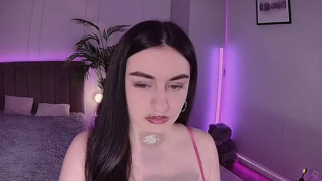 Lola Sparks online show from 10-02-25, 04:30