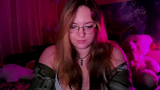 Snapshot of ZayaRush chatting on 11-03-25, 07:15 ZayaRush online show from 11-03-25, 07:15