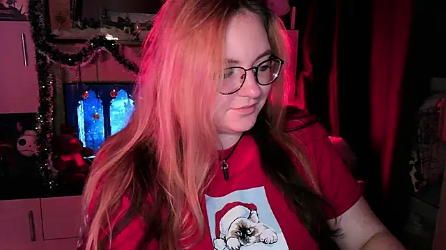 Snapshot of ZayaRush chatting on 12-21-25, 02:35 ZayaRush online show from 12-21-25, 02:35