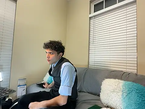 Snapshot of MaxAdamz chatting on 12-21-25, 05:36 MaxAdamz online show from 12-21-25, 05:36