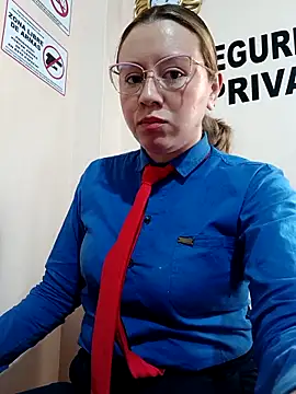 Hannah-colx online show from 12-21-25, 06:04