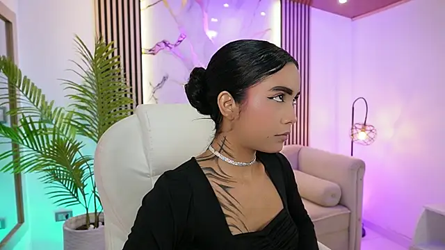 GiaNovak online show from 11-20-25, 11:43