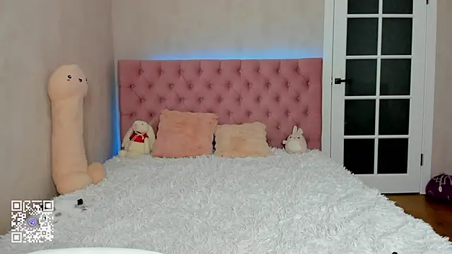 Pink Lila18 online show from 01-17-26, 01:54