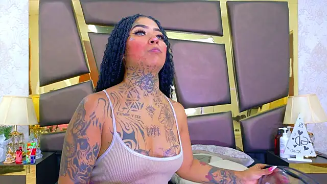 EmilieLake online show from 04-21-26, 07:28