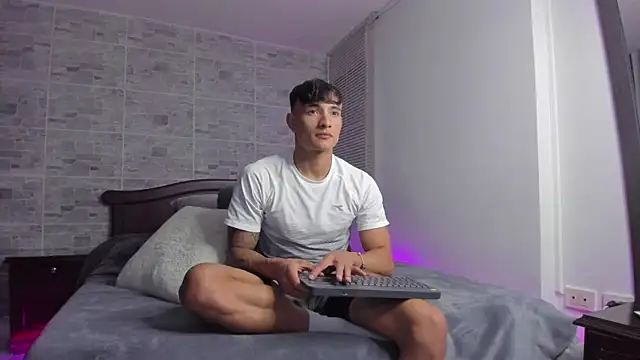 DavisFirb online show from 10-10-25, 02:43