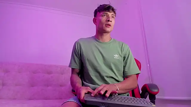 DavisFirb online show from 04-27-26, 02:09