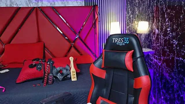 Violet sl4ve online show from 04-21-26, 12:22