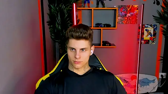 Snapshot of JackWolw chatting on 10-24-25, 09:38 JackWolw online show from 10-24-25, 09:38