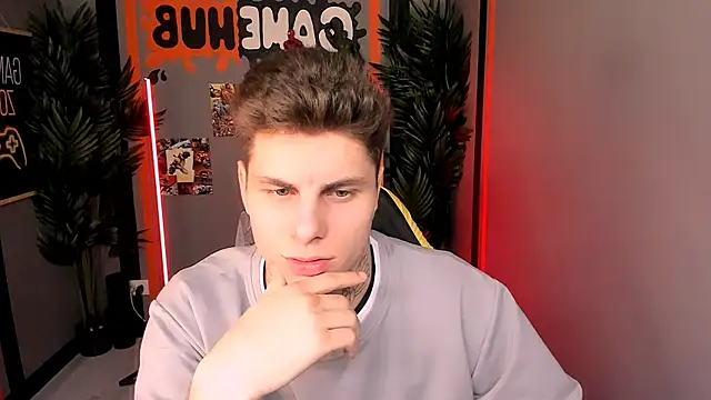 Snapshot of JackWolw chatting on 11-05-25, 03:34 JackWolw online show from 11-05-25, 03:34