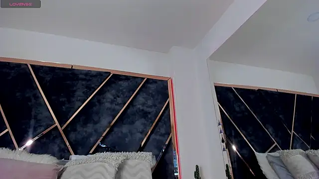 SusanaHenao online show from 12-03-25, 06:28